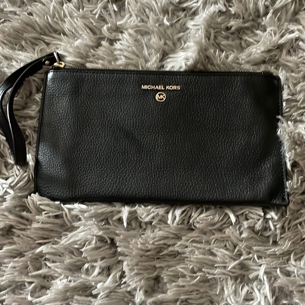 Black Michael Kors wristlet
